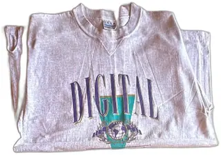 Vintage Digital Atlanta Gear For Sports Oversized T-Shirt XL 90s Gray Cotton