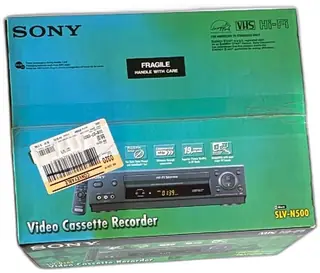 Sony SLV-N500 VHS Hi-Fi Video Cassette Recorder Black Original Box Plug Play